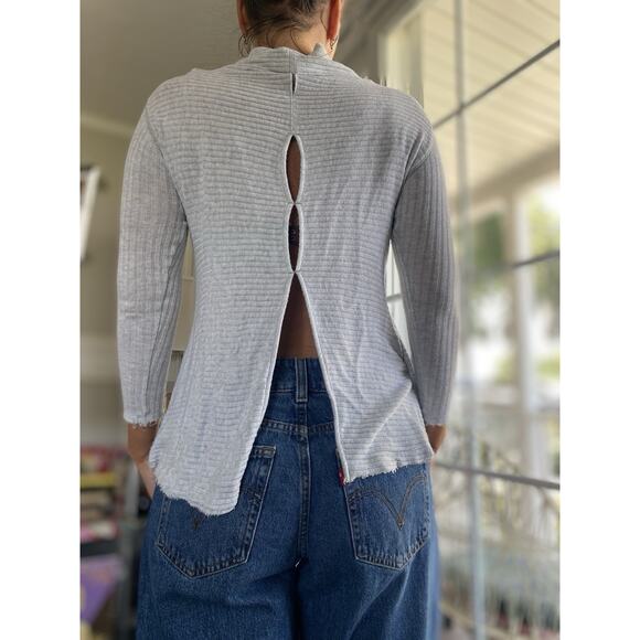 FREE PEOPLE Sweater Pullover Stretch Long Sleeve Ruffled Hem XXS - Picture 2 of 6